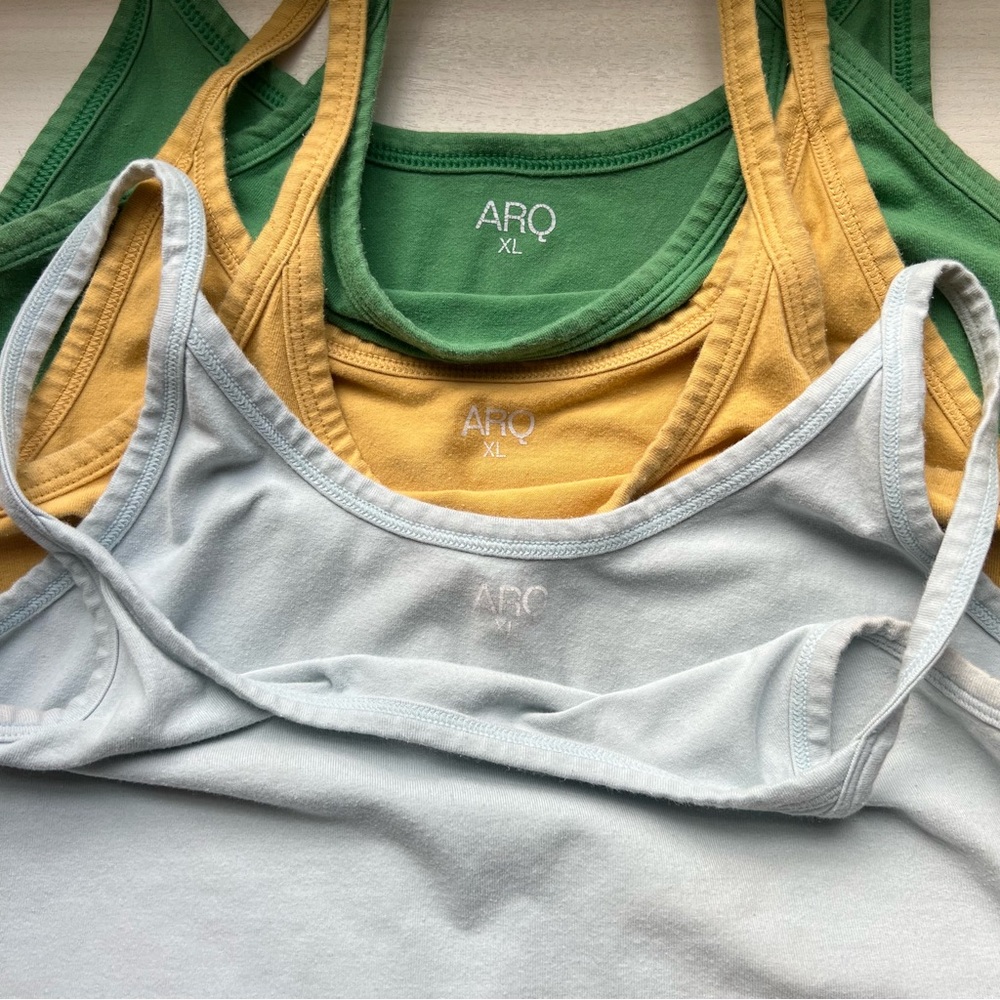 Arq - Crop Tank Bundle - Picture 2 of 6
